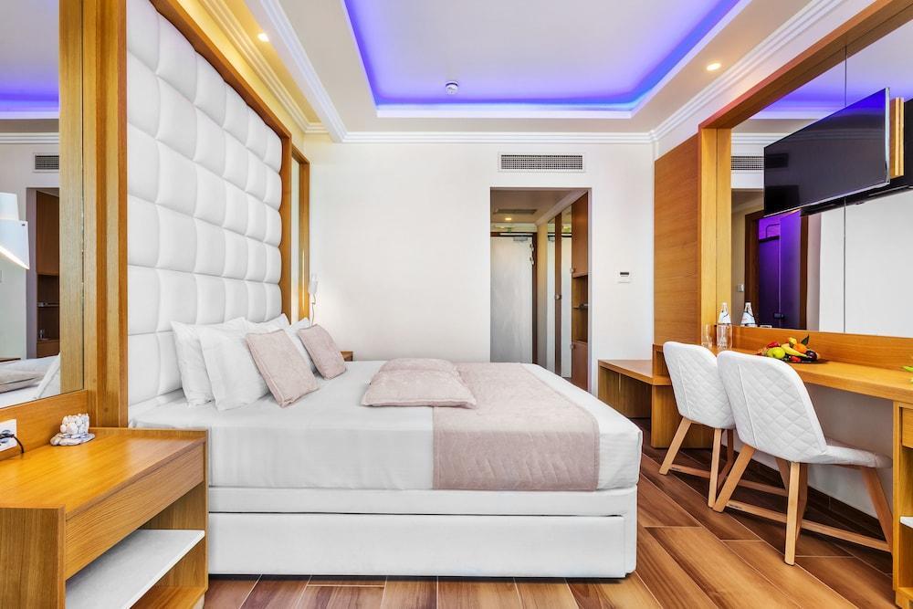 Porto Marine Hotel Платамонас Экстерьер фото
